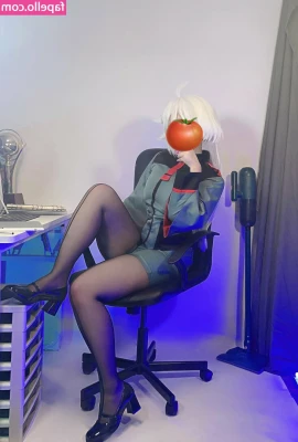 SuperBitchBecky - What’s the first thing we would do if you saw me wearing this? 🙈