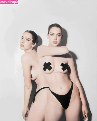 illumitatiana - Selfies with my giant tits