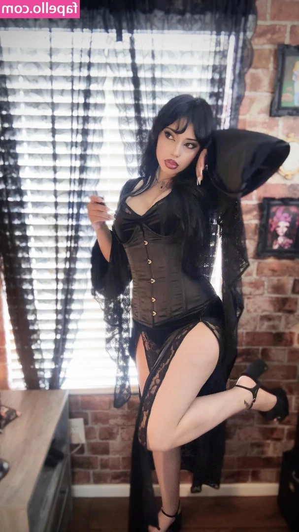 Liz Alexa [ liz-alexa ] - Depilata penso sarebbero state più belle le foto mi sa u.u ma sono