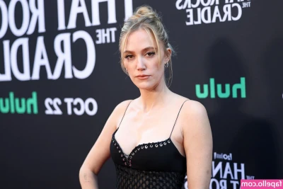 Maika Monroe [ maika-monroe ] - Take a flight with me? 🤔