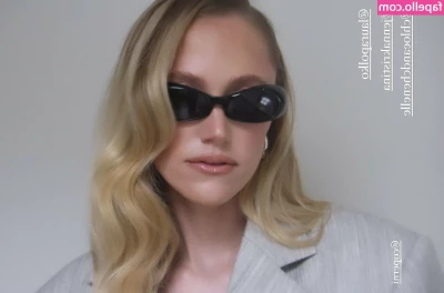 Maika Monroe [ maika-monroe ] - I had a wet dream... dm me so I can tell you all about it 💦