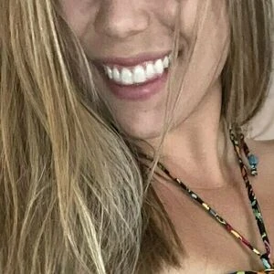 izzybutt_free