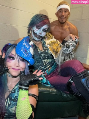 Asuka WWE [ asuka-wwe ] - Chuggin time!