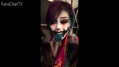 Asuka WWE [ asuka-wwe ] - En verdad la manguera de la ducha la tengo rota,entonces no sale el