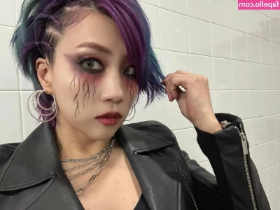 Asuka WWE [ asuka-wwe ] - Gassy spoils Classy with her stinkiest farts