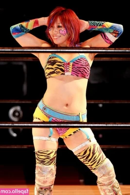 Asuka WWE [ asuka-wwe ] - Getting myself off with the shower head is the only right way to