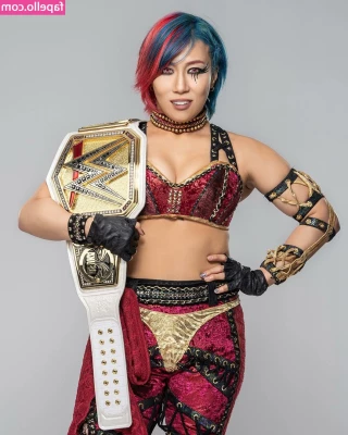 Asuka WWE [ asuka-wwe ] - how do i look daddy? 😍