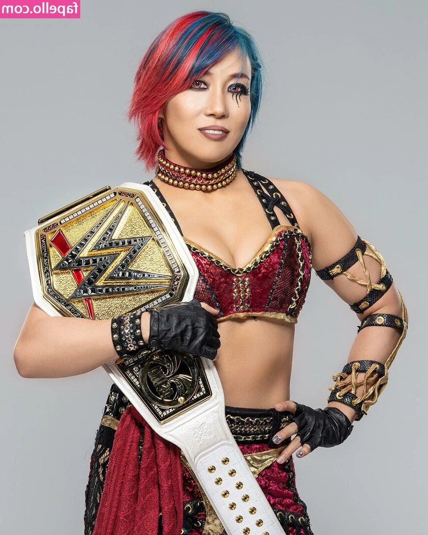 Asuka WWE [ asuka-wwe ] - Hello my friends, I'm waiting for you at my place for a discount of