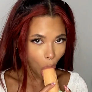 Luna Jade 19
