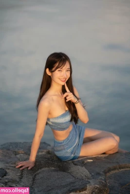 nahyunworld0 [ nahyunworld0-2 ] - Who else is lonely this Valentine’s Day?🥺🌹