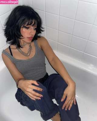 Violent Vira [ violent-vira ] - https onlyfans com 1443573732 xgabilopez  miammonroe https onlyfans