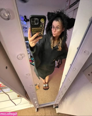 Mally_Mouse [ mally-mouse ] - Fucking my neighbor