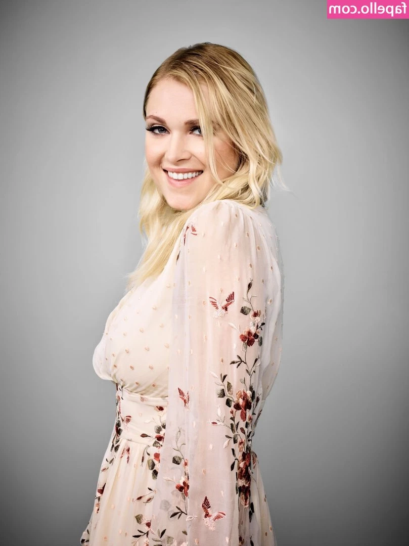 Eliza Taylor [ eliza-taylor ] - Schon im Postfach nachgesehen? 🥵🐱💦