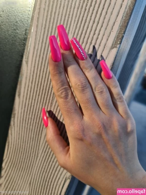 Vivian_Rose [ vivian-rose ] - Which is better  Front or back