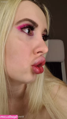 Vivian_Rose [ vivian-rose ] - Feet  Soles  Arches  Toes  High heels  Barefoot  Lots of sexy pics  part 1