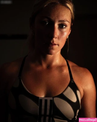 Mikaela Shiffrin [ mikaela-shiffrin ] - where are we going captain? 🧑‍✈️🌊🚢⚓️