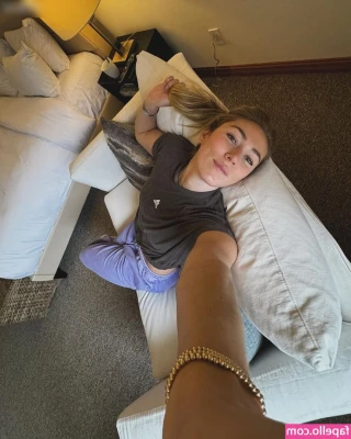 Mikaela Shiffrin [ mikaela-shiffrin ] - Taking shower. Wanna join me?🤤