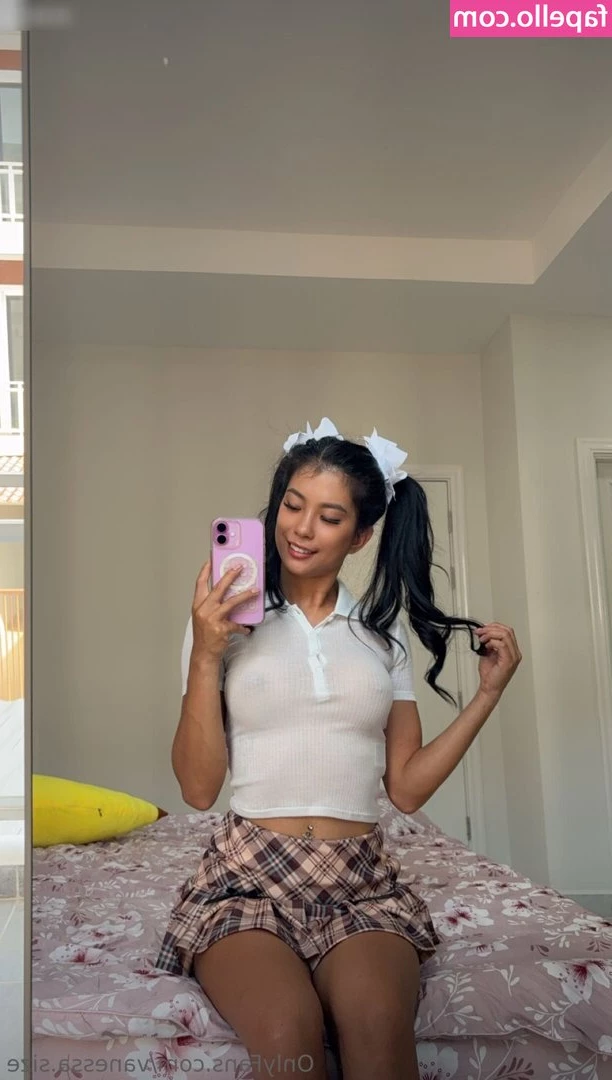 vanessa.size [ vanessa-size ] - HI EVERYONE  like at least 10 of my posts and ill DM you the