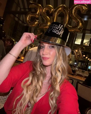 Jen Smith [ jen-smith ] - Treat is waiting for u in Dm👄