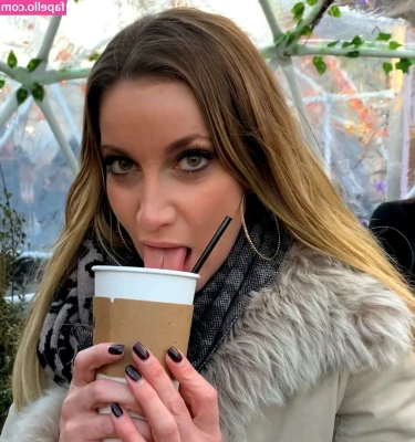 Jen Smith [ jen-smith ] - SMOKING THAT COCK I'm with @thecockdestroyers outside a club,