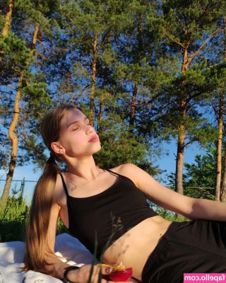 Anasteysha - Do NOT dm me about a sesh. It is forbidden and I could lose this