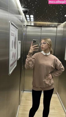 Anasteysha - Que me harias si me encontras asi en tu baño