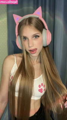 Anasteysha - Fellatio February: Day 2