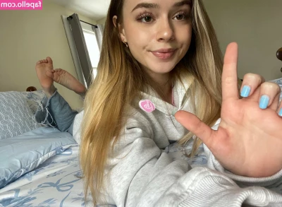 pr1ncessliaa - what turns you on most about this picture? 🤤 is it my lacy red