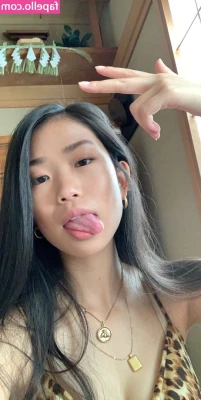jessicaoskam - At your service