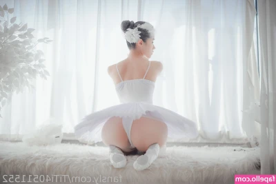 TiTi cosplay [ titi-cosplay-1 ] - Can't believe how messy I made these panties.
