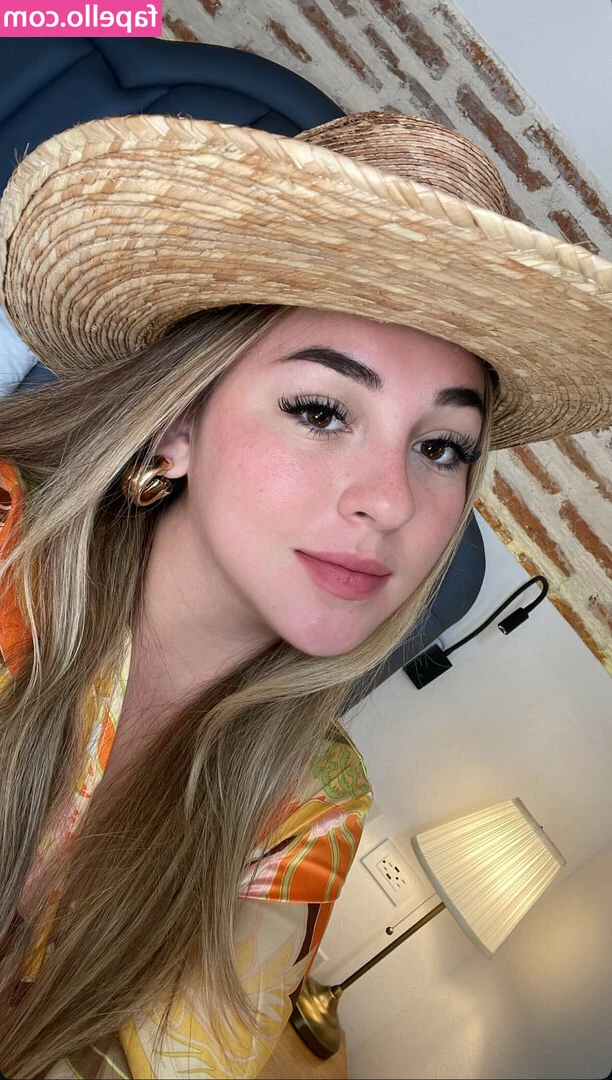 Gala Alvear [ gala-alvear ] - Just posted one of my previous shows! If you like mommy roleplay,