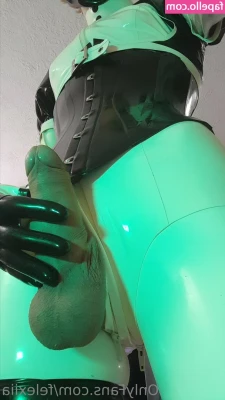 Felexiia - Answering everyone today! Settled and can’t wait to talk with