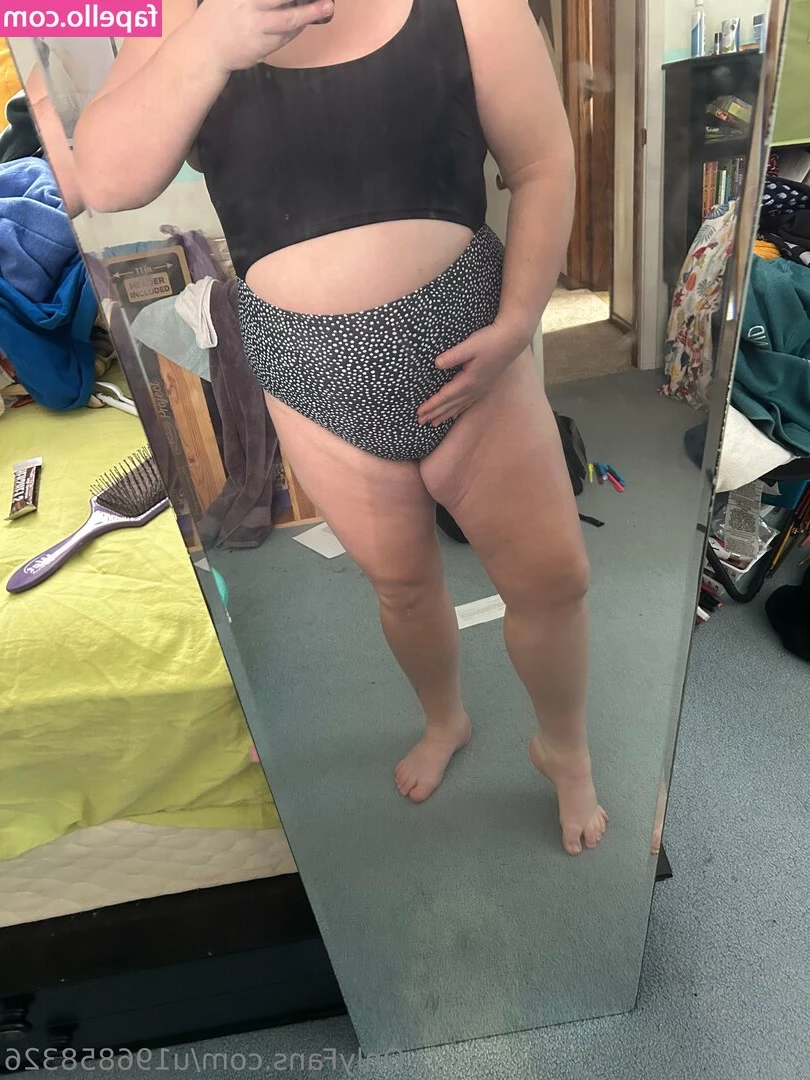 u196858326 - Start licking now, baby. 🤤🥵 @foxxy702