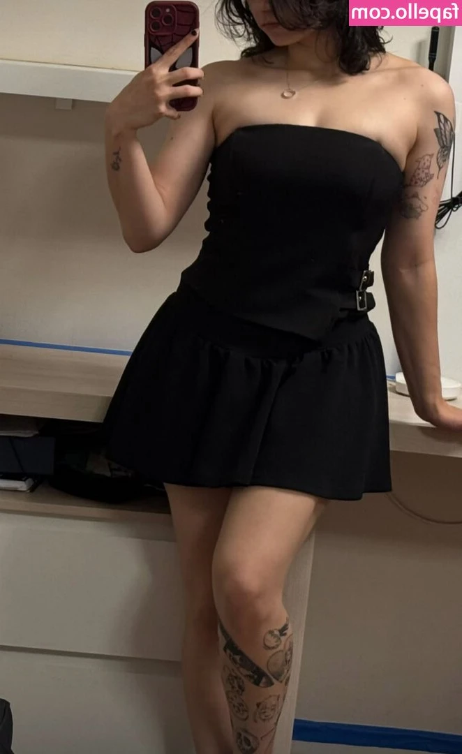 Pricila Canesso [ pricila-canesso ] - What color should I do next?