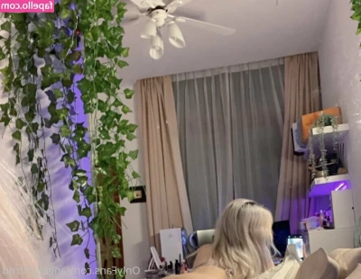 Angelgirlfrnd [ angelgirlfrnd-1 ] - Dont miss out on getting mementos sent from me! Ive got lots I can