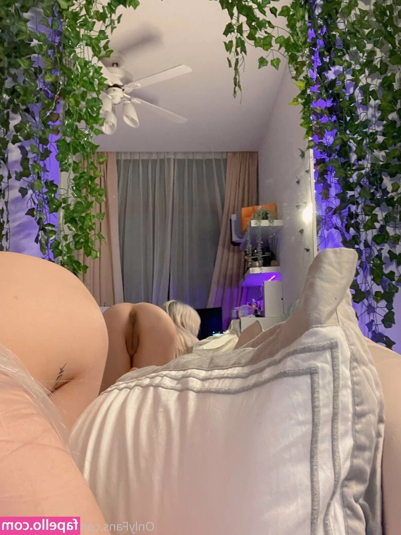 Angelgirlfrnd [ angelgirlfrnd-1 ] - Sluuuuut outfit