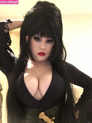 Gemothy - Happy Thirsty Thursday! What do you want a tall cold glass of? 😝