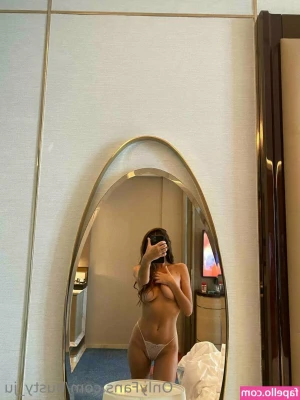 iuliagyrbu - You like the view of being under me baby?? 😉