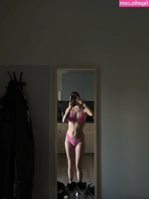 darina_cat [ darina-cat-3 ] - a gift for you my love new movie every week for you 🎬🔥🎬😈
