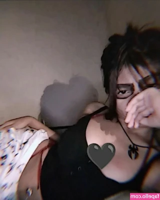 Riska Saputri [ riska-saputri ] - I can send full face videos/pics/gifs in DM to extra tippers ^_^