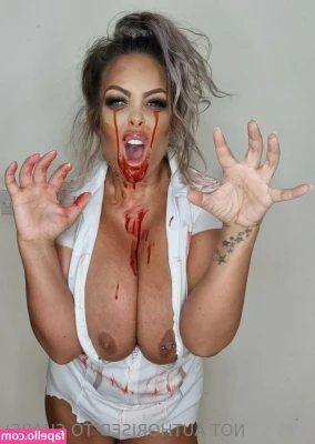 Princess Levi [ princess-levi ] - ...I had no clues that this bikini where showing this much