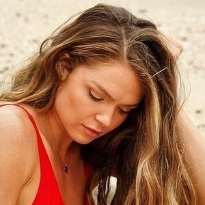 Chari Hawkins