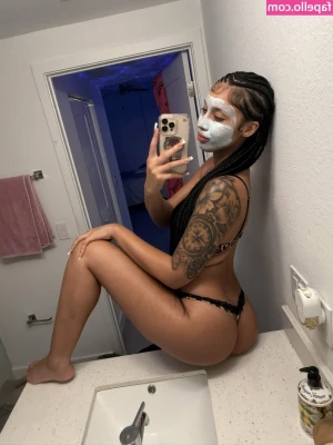 Tamimi_babyy [ tamimi-babyy ] - Mid fuck my hubby decides to withhold, stops and makes me play until