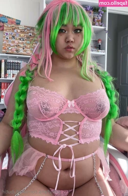 waifubutirl - the lighting in my room is so amazing during the day 🥺 i'm filming