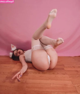 E_katn [ e-katn ] - Hentai girl fucked by TENTACLES 💦🐙 If you want this video TIP
