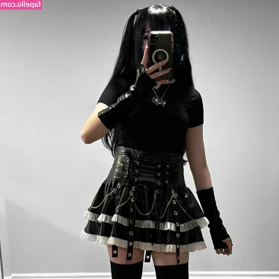 Soniyoru - I got the fluffiest pair of pants today! 😍 Does my butt look cute