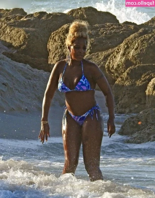Mary J. Blige [ mary-j-blige ] - want me to sit on you?🥵💦💦