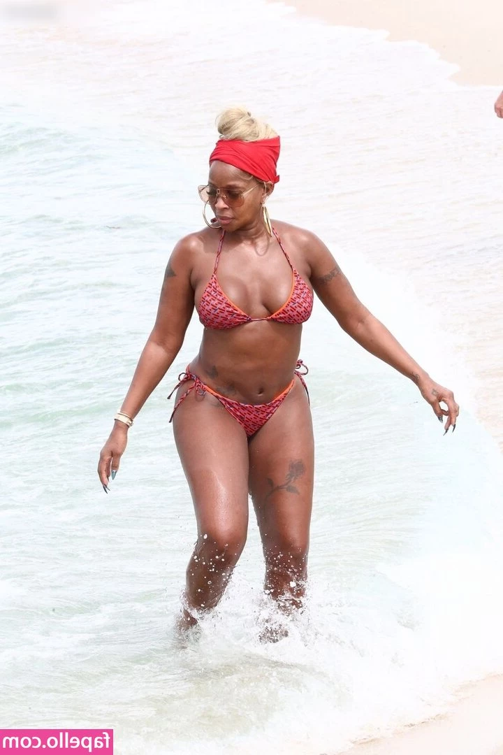 Mary J. Blige [ mary-j-blige ] - how quickly would you get these bikinis off of us