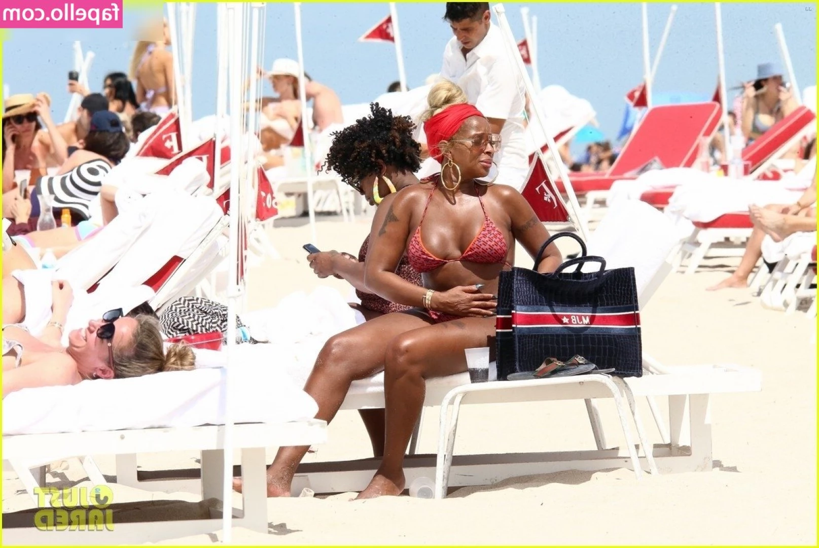 Mary J. Blige [ mary-j-blige ] - Can you handle my wedges on your broken testicles  I won t give my