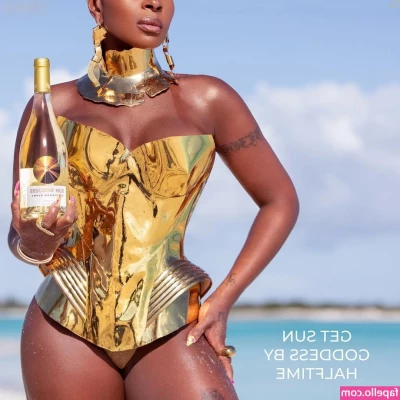 Mary J. Blige [ mary-j-blige ] - Where has the sun and heat gone  I need summer
